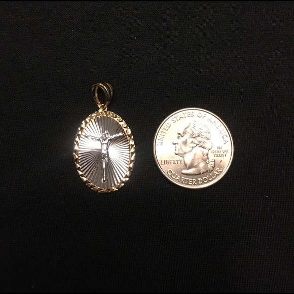 Gold Rope Chain 2mm and Medallion Jesus Pendant - Picture 2 of 11